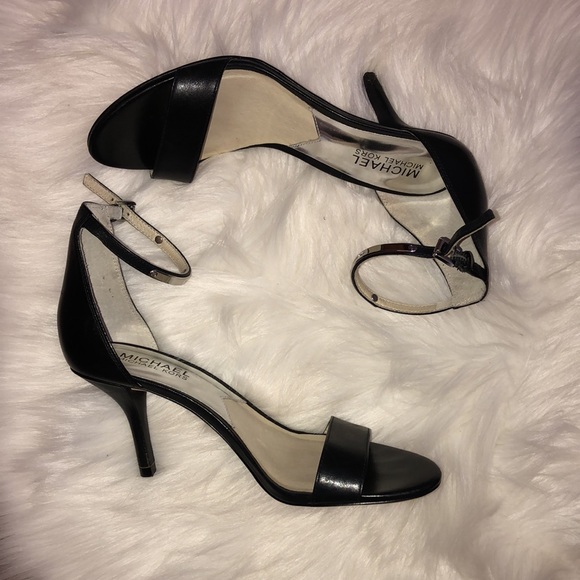 Michael Kors strappy heels - Picture 4 of 10
